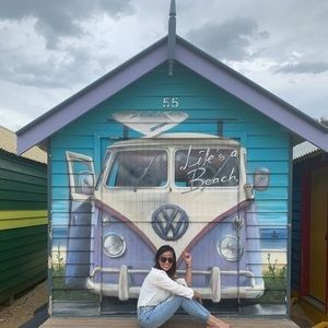 Meet your Posher, Flavia